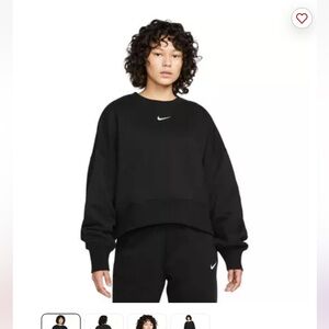 Nike Women's Sportswear Phoenix Fleece Over-Oversized Crewneck Sweatshirt